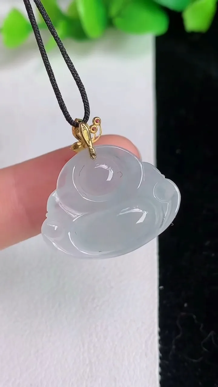 天然A货翡翠种佛公吊坠，尺寸28-22.5-6.3，重量:4.17g
6月16日