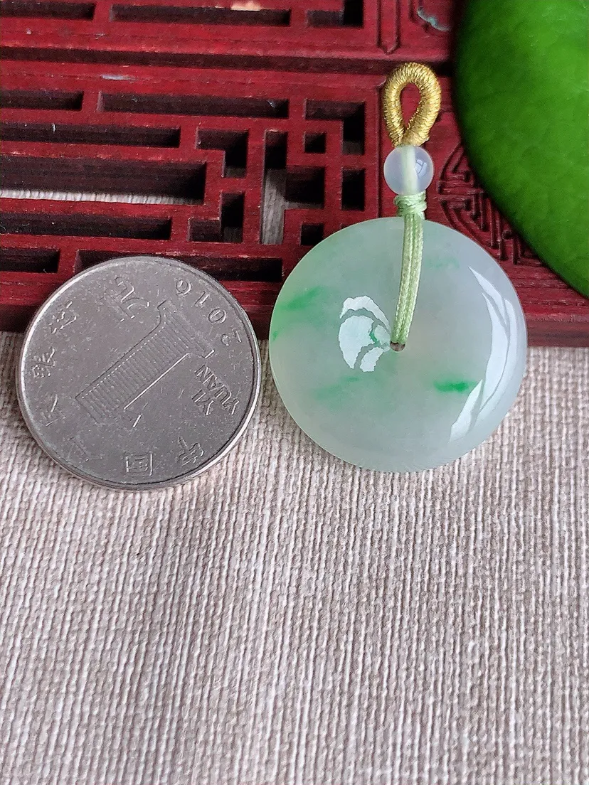 天然A货翡翠飘绿平安扣吊坠尺寸26×6m量8.72g 0617