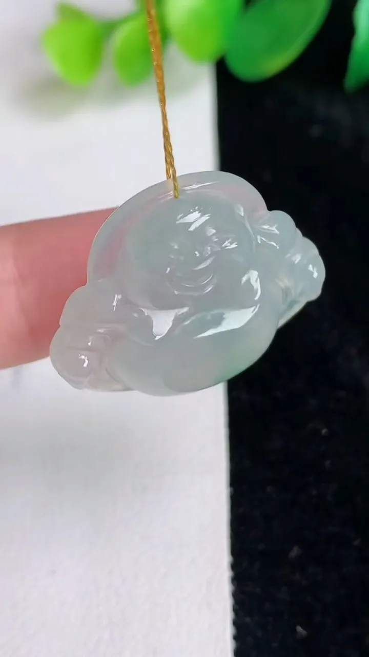 天然A货翡翠佛公吊坠，尺寸24.5-26.8-5.8，重量:5.86g
6月17日