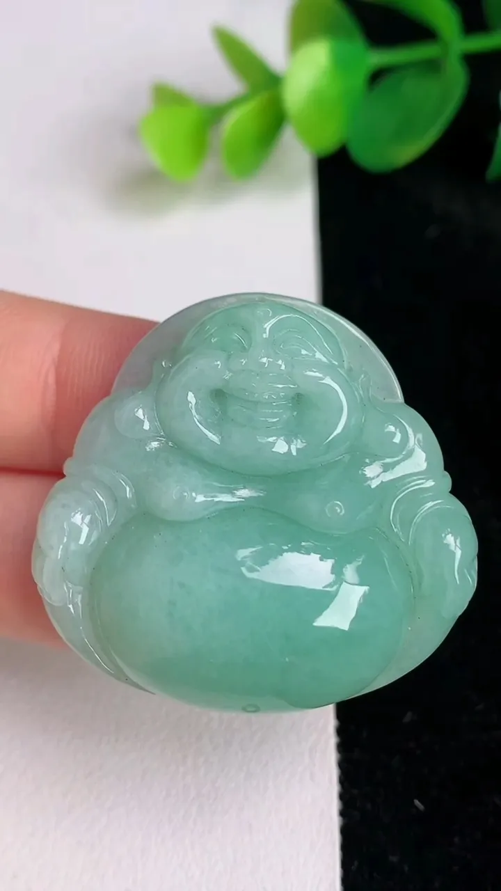 天然A货翡翠佛公吊坠，尺寸34.4-36.5-8.6，重量:16.18g
6月17日