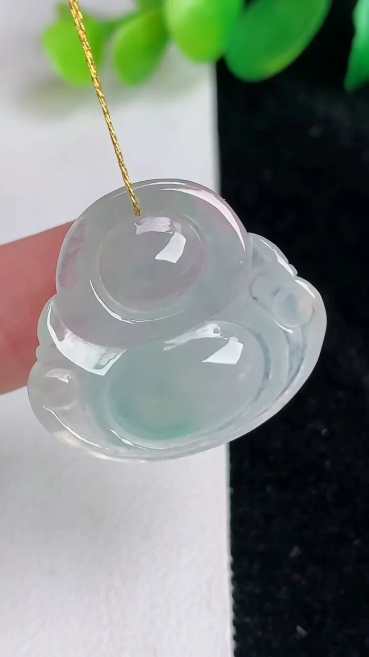 天然A货翡翠佛公吊坠，尺寸24.5-26.8-5.8，重量:5.86g
6月17日