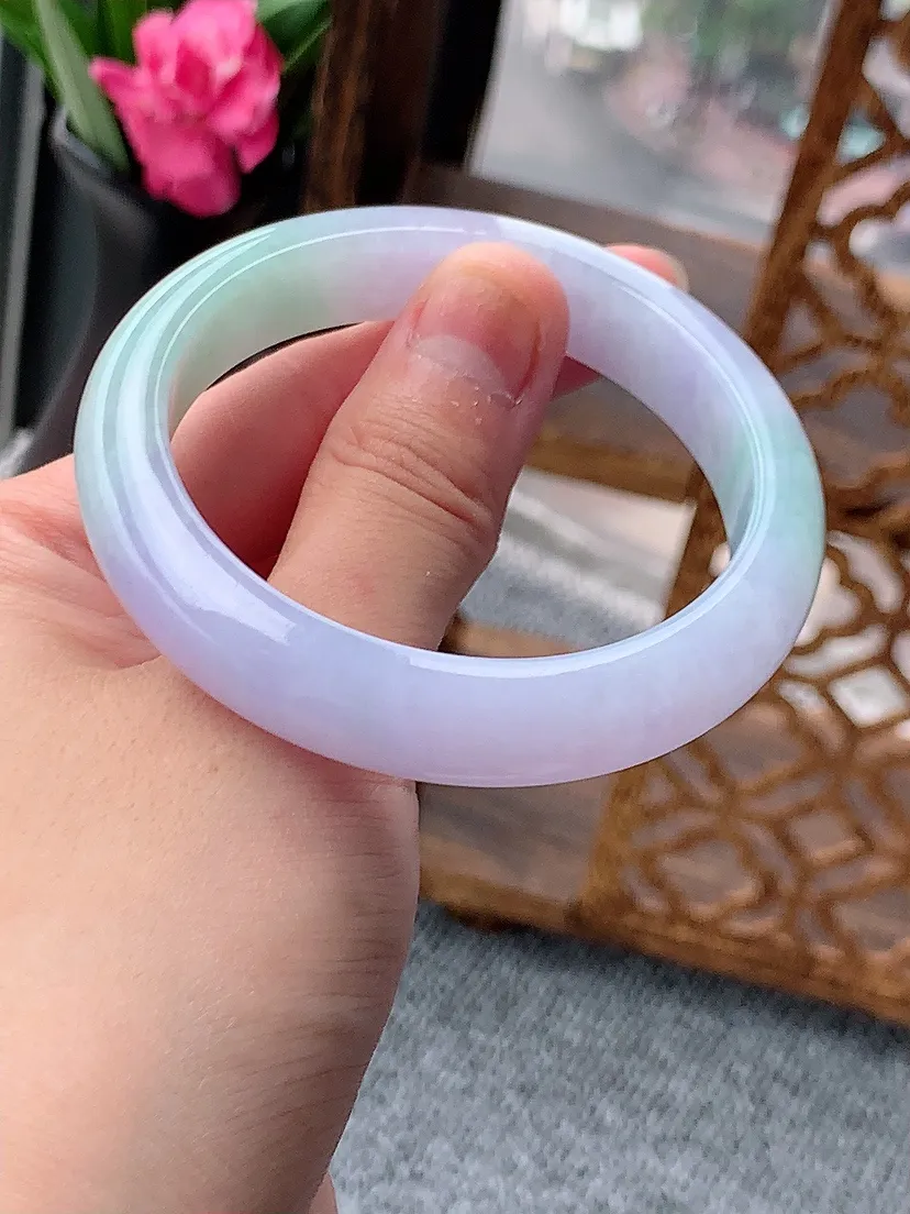 天然A货翡翠春彩紫罗兰飘绿正装正圈手镯53-54圈口 尺寸53.5×11.4×7.7mm 重量48.96g 0615