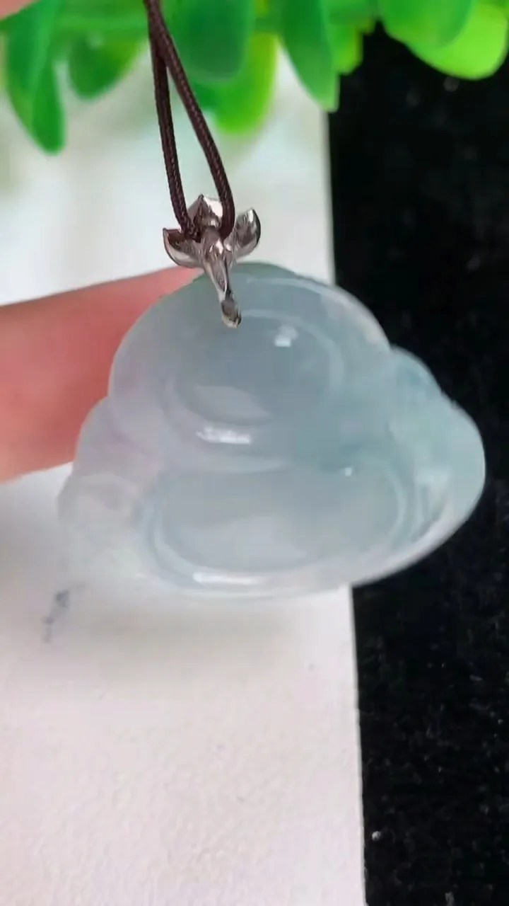 天然A货翡翠种飘花佛公吊坠，尺寸30.2-32-6.7，重量:10.05g
6月18日