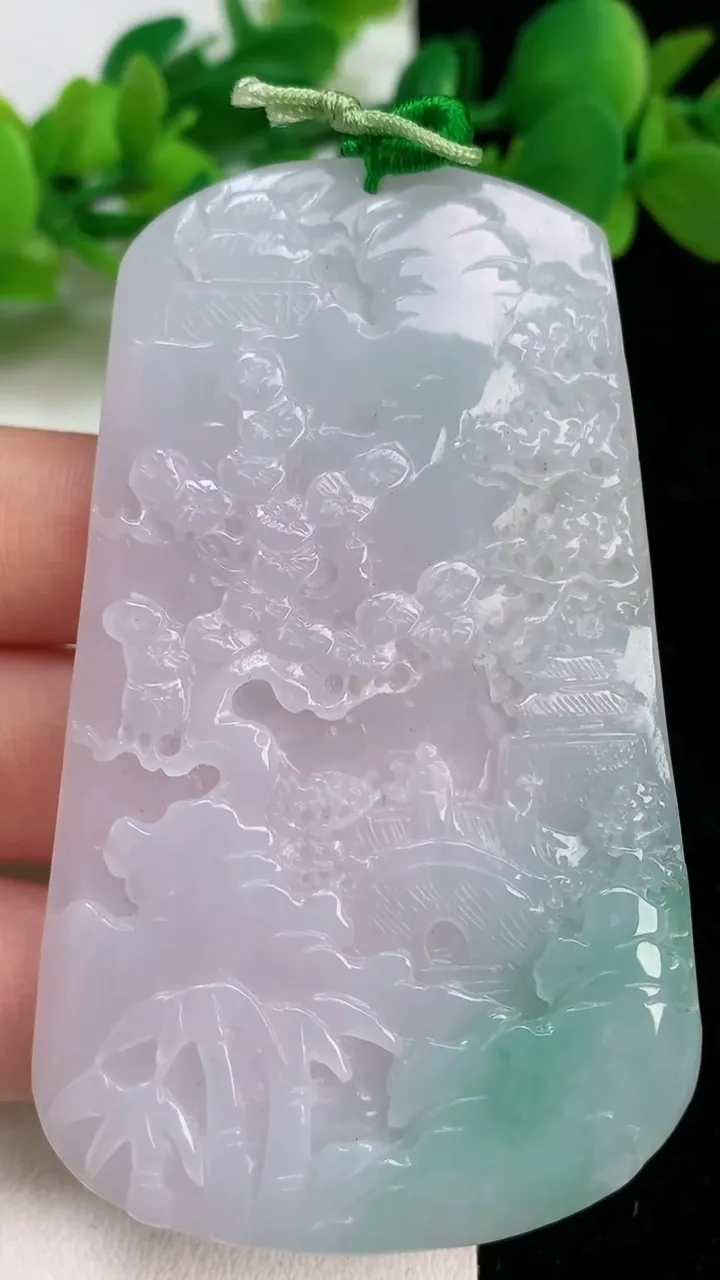天然A货翡翠山水牌吊坠，尺寸75.4-46-4.7，重量:36.45g
6月18日