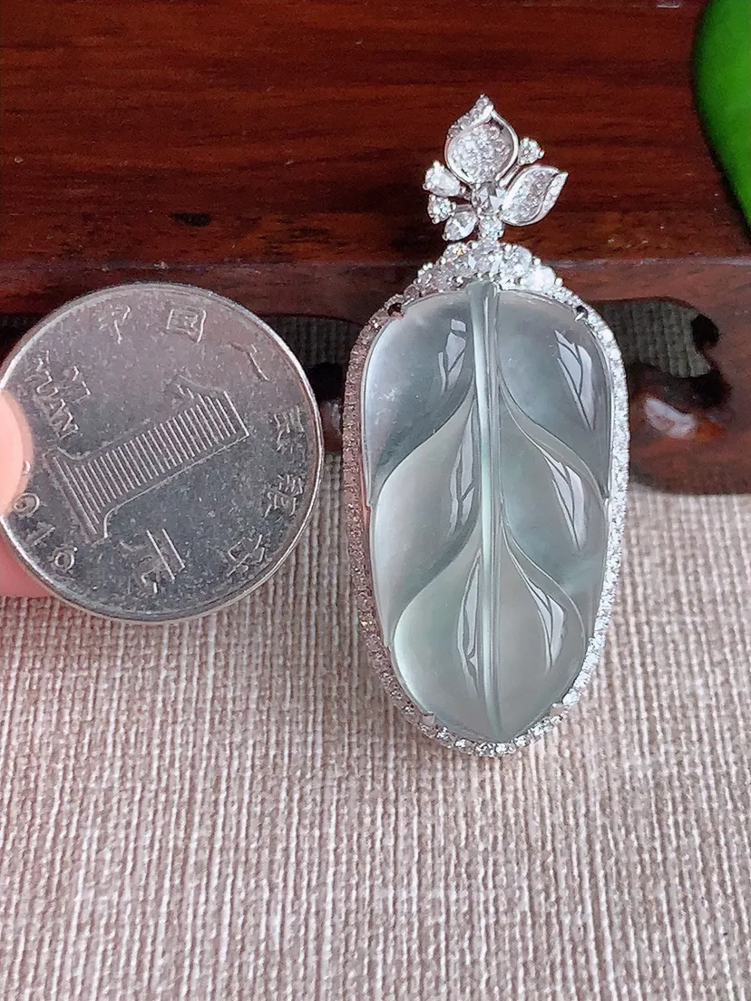 天然A货翡翠18K金伴白月光叶子金枝玉叶吊坠尺寸46.8×20.3×10.3裸石32.2×17m量10.63g 0617