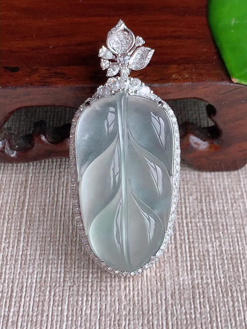 天然A货翡翠18K金伴白月光叶子金枝玉叶吊坠尺寸46.8×20.3×10.3裸石32.2×17m量10.63g 0617