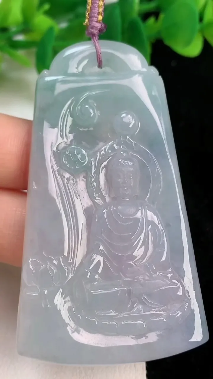 天然A货翡翠大日如来吊坠，尺寸66.3-38-5.2，重量:27.32g
6月18日