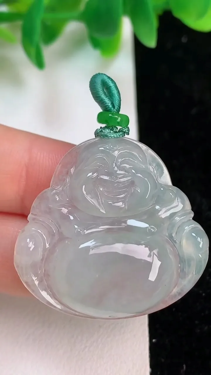天然A货翡翠佛公吊坠，尺寸32-34-6，重量:9.48g
6月18日