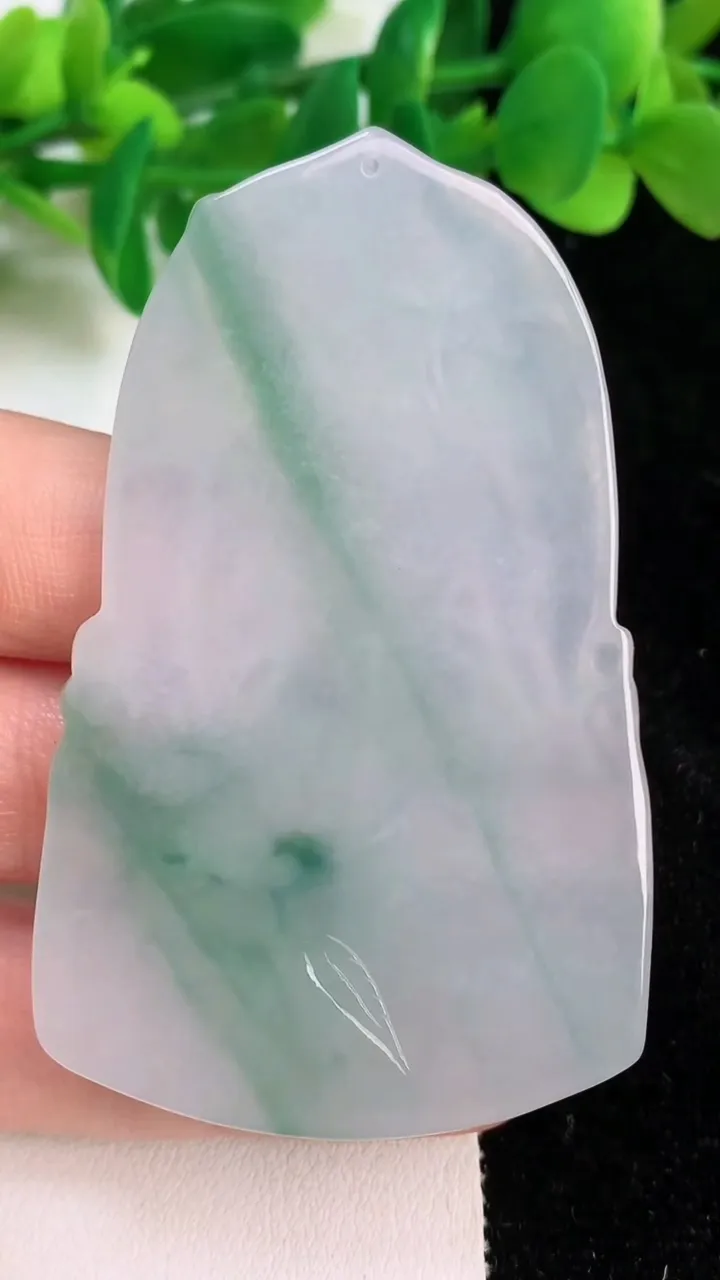 天然A货翡翠虚空藏观音菩萨吊坠，尺寸64.3-39.8-5.7，重量:31.96g
6月18日