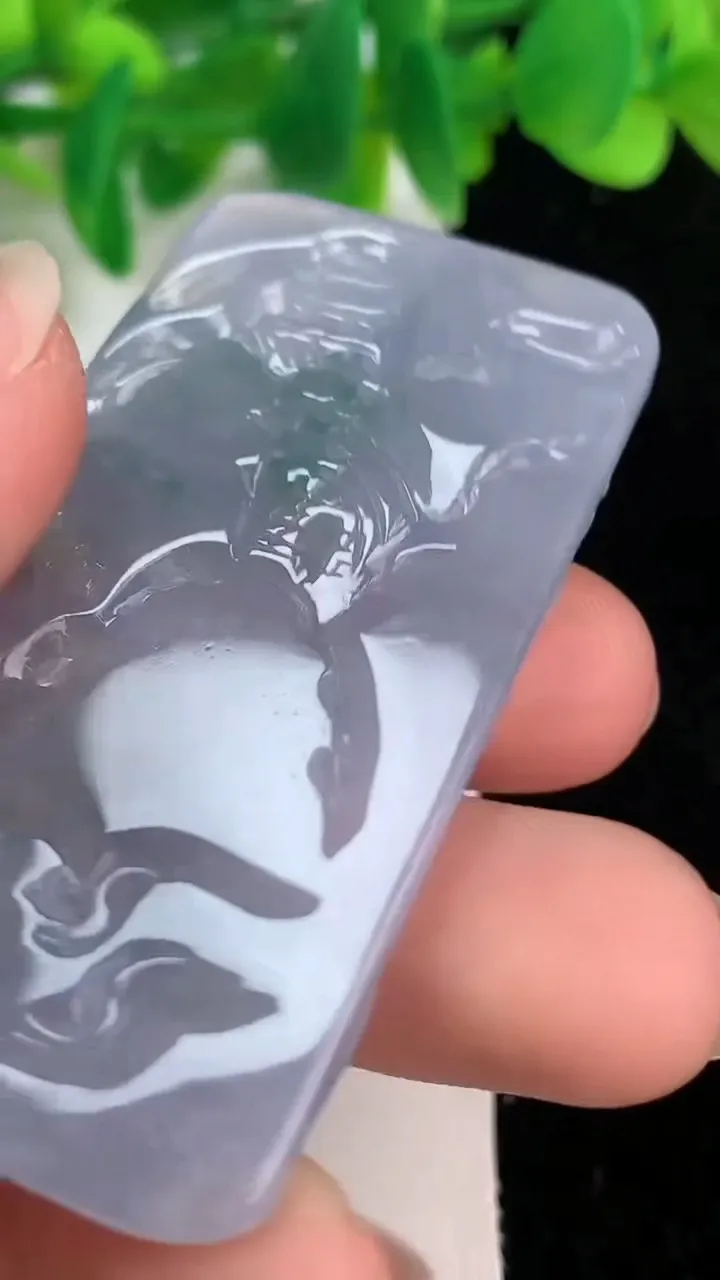 天然A货翡翠紫罗兰大势至观音菩萨吊坠，尺寸55-28.6-5.5，重量:23.48g
6月18日