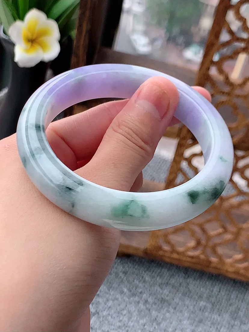 天然A货翡翠紫罗兰飘花正装正圈手镯57-58圈口 尺寸57.5×12.3×8.8mm 重量67.23g 0617
