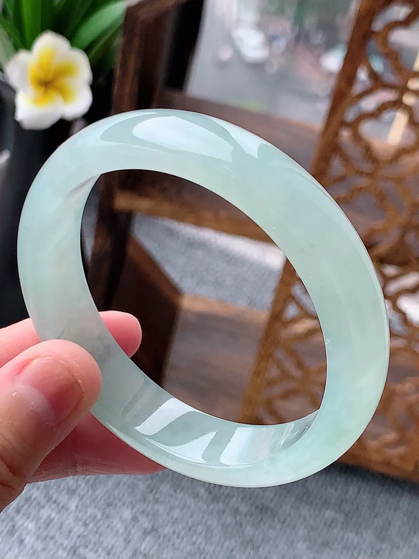 天然A货翡翠晴水正装正圈手镯57-58圈口 尺寸57×13.5×7.5mm 重量58.30g 061