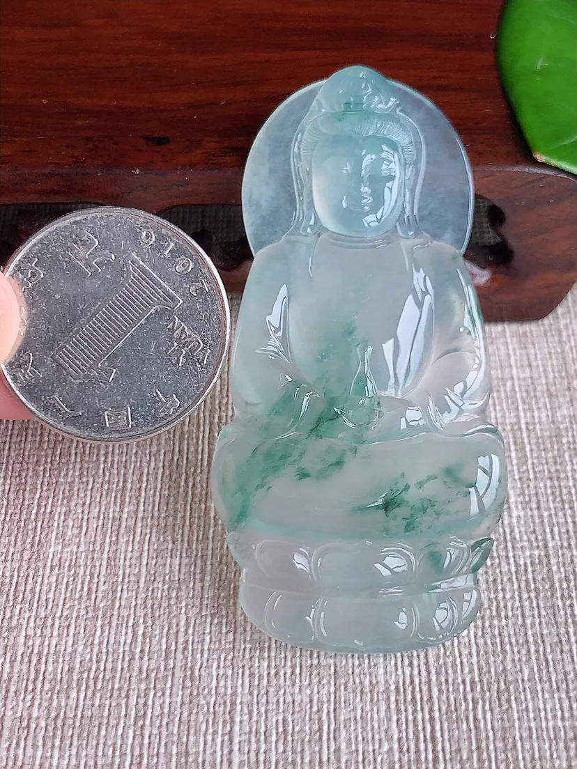 天然A货翡翠飘花正装观音吊坠尺寸62.5×30.5×6.4m量21.77g 0619