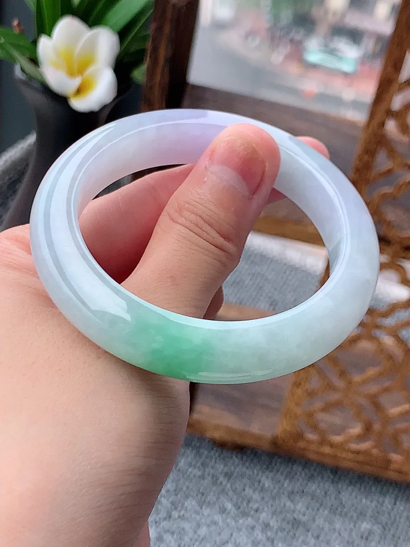 天然A货翡翠春彩紫罗兰飘绿正装正圈手镯53-54圈口 尺寸53.3×12×8mm 重量59.94g 0619