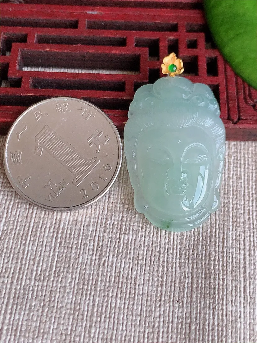 天然A货翡翠18K金扣头飘花观音头吊坠尺寸33.2×21.4×5.6m量7.50g 0620