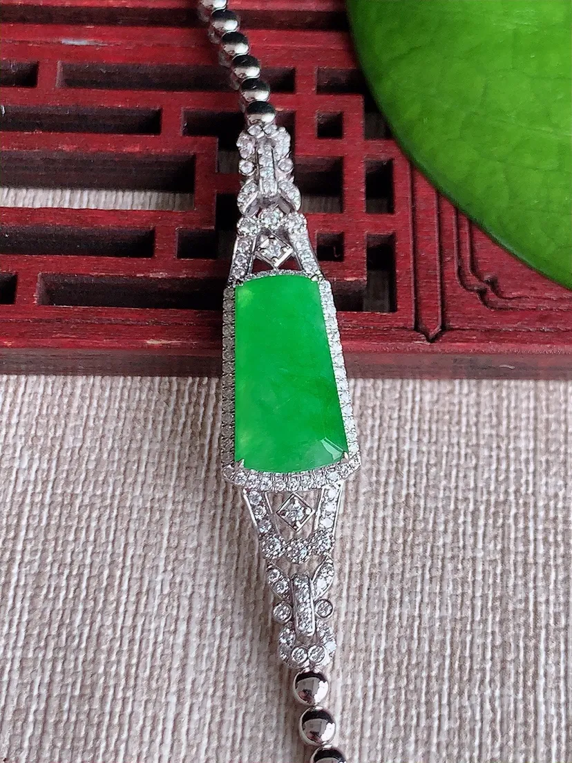 天然A货翡翠冰种18K金伴钻镶嵌阳绿无事牌手链 尺寸16×8.2×6mm 重量10.65g 0619