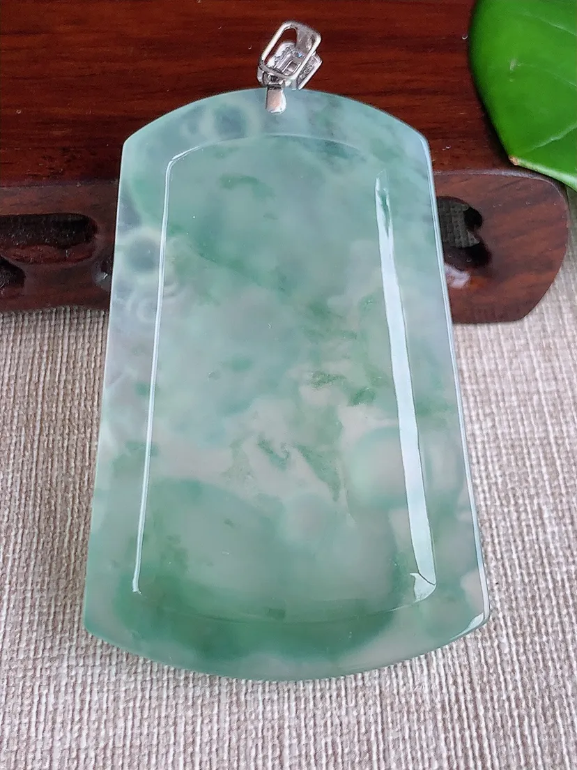 天然A货翡翠18K金伴飘花龙牌吊坠尺寸70.3×62.4×40.5×6.5m量31.89g 0619