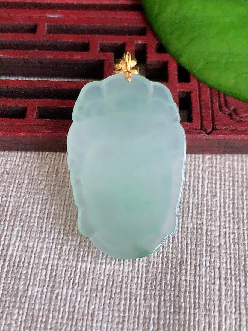 天然A货翡翠18K金扣头飘花观音头吊坠尺寸33.2×21.4×5.6m量7.50g 0620