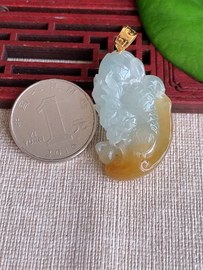 天然A货翡翠18K金扣头飘黄翡龙牌吊坠尺寸31×27.8×9.2m量12.69g 0620