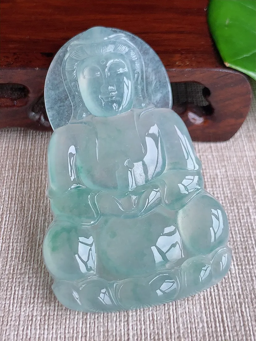 天然A货翡翠飘花大正装观音吊坠尺寸64.8×40.2×6.4m量29.73g 0619