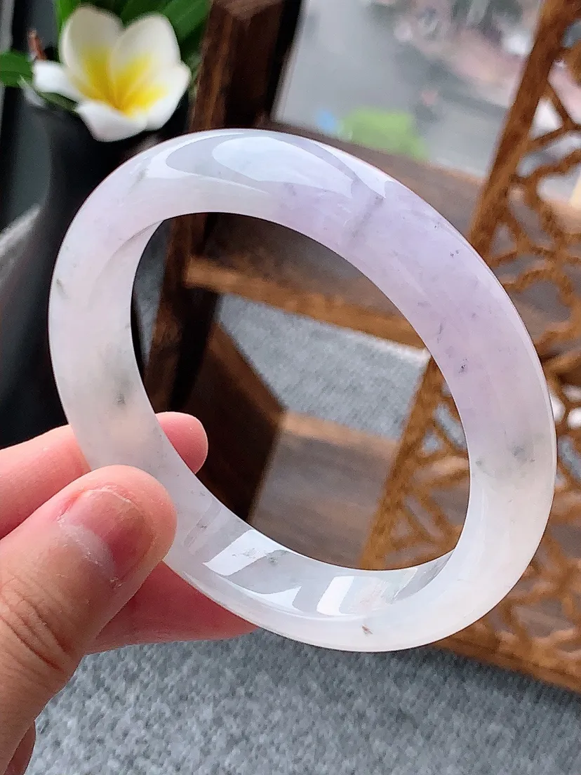 天然A货翡翠紫罗兰飘花正装正圈手镯57-58圈口 尺寸57.5×12×7.7mm 重量57.03g 