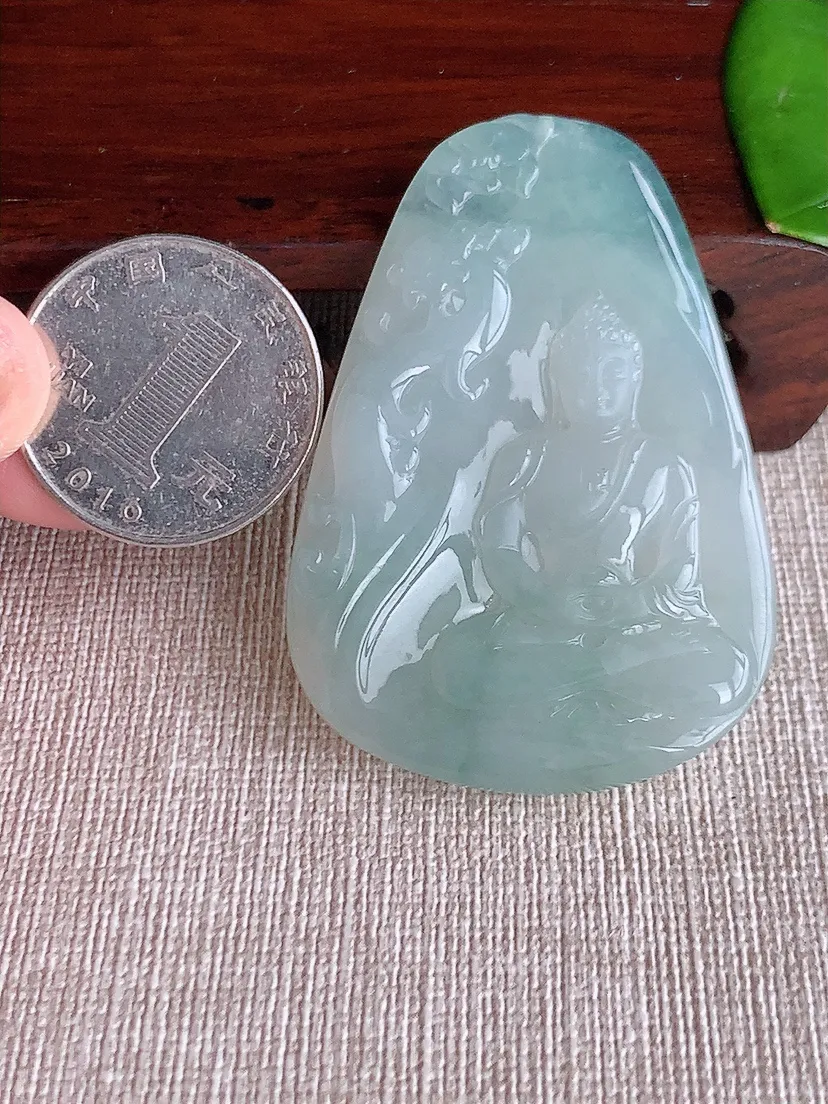 天然A货翡翠冰润晴底大日如来吊坠尺寸54.2×37.8×6m量24.95g 0621