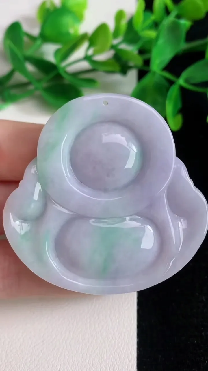 天然A货翡翠春带彩紫罗兰佛公吊坠，尺寸48.7-50.2-11.6，重量:42.95g
6月21日