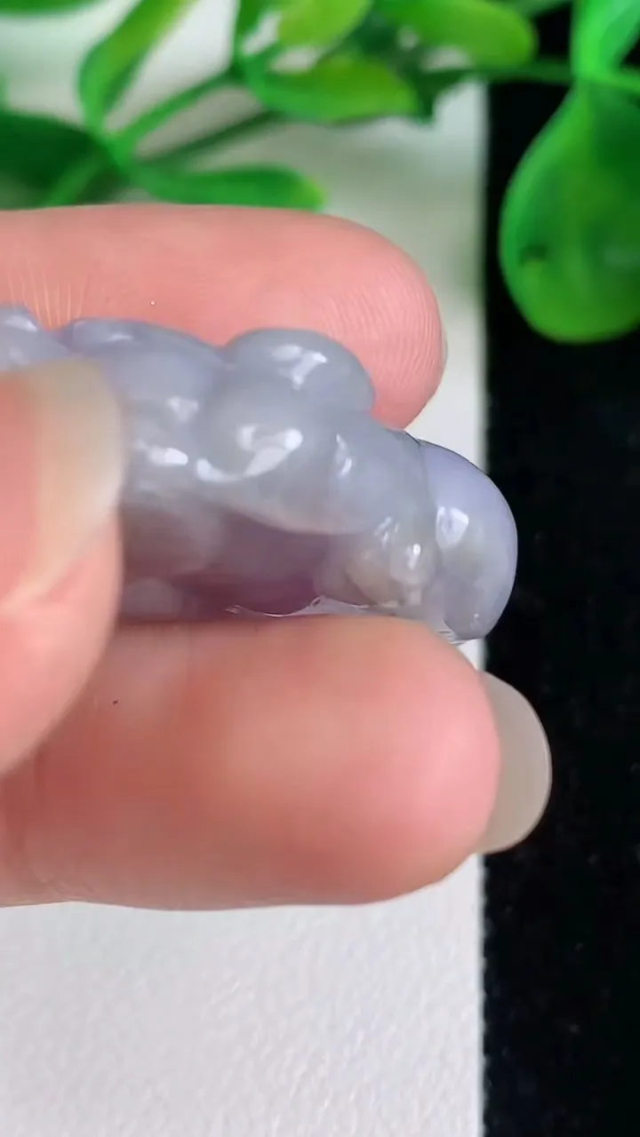 天然A货翡翠紫罗兰貔貅吊坠，尺寸31.2-18-10，重量:12.93g
6月21日