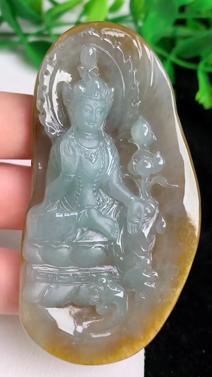天然A货翡翠大势至观音吊坠，尺寸76.2-40.4-7.7，重量:.4.40g
6月21日