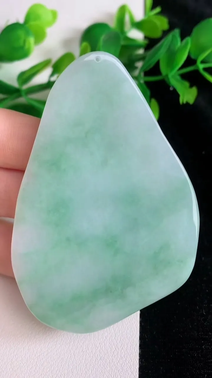 天然A货翡翠文殊菩萨吊坠，尺寸75.4-52-8.5，重:60.71g
6月21日