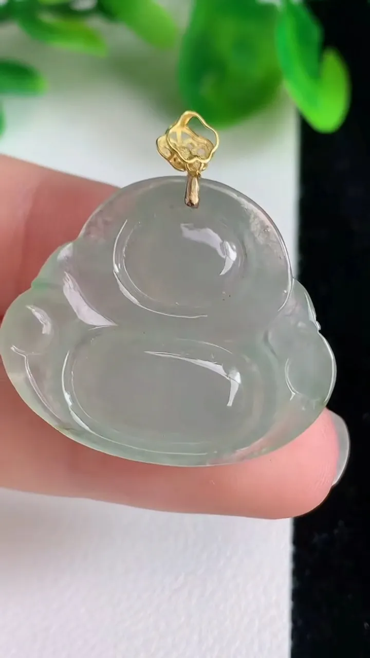 天然A货翡翠佛公吊坠，尺寸25-29-6，重:6.14g
6月21日