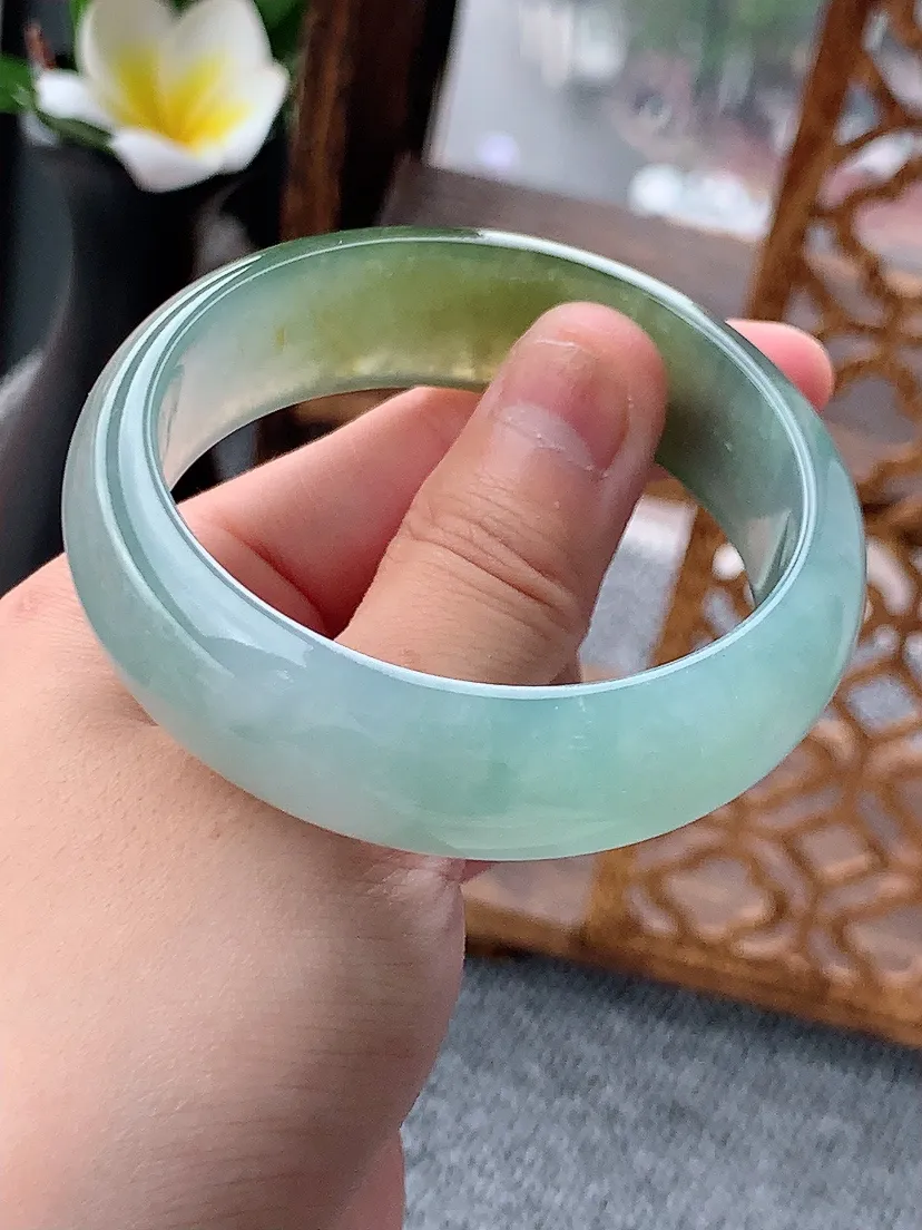 天然A货翡翠飘黄翡轮胎边宽边正装正圈手镯53-54圈口尺寸53×16.5×7.2mm 重量64.13g 0620