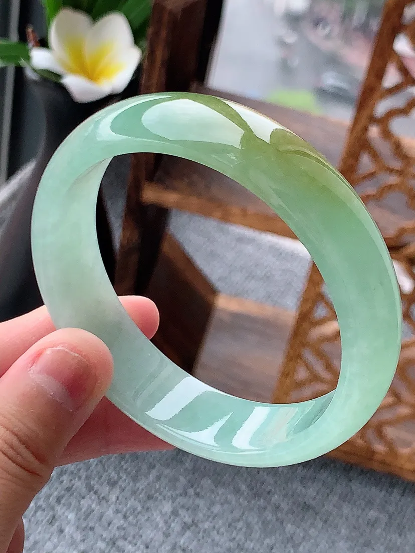 天然A货翡翠飘黄翡轮胎边宽边正装正圈手镯59-60大圈口尺寸59.5×16×7mm 重量66.11g
