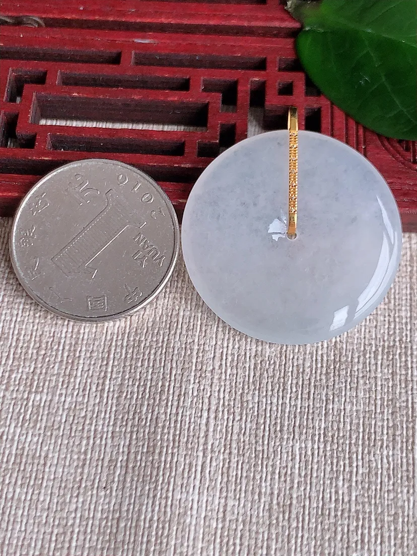 天然A货翡翠18K白月光平安扣吊坠尺寸31.7×4.4m量10.60g 0621