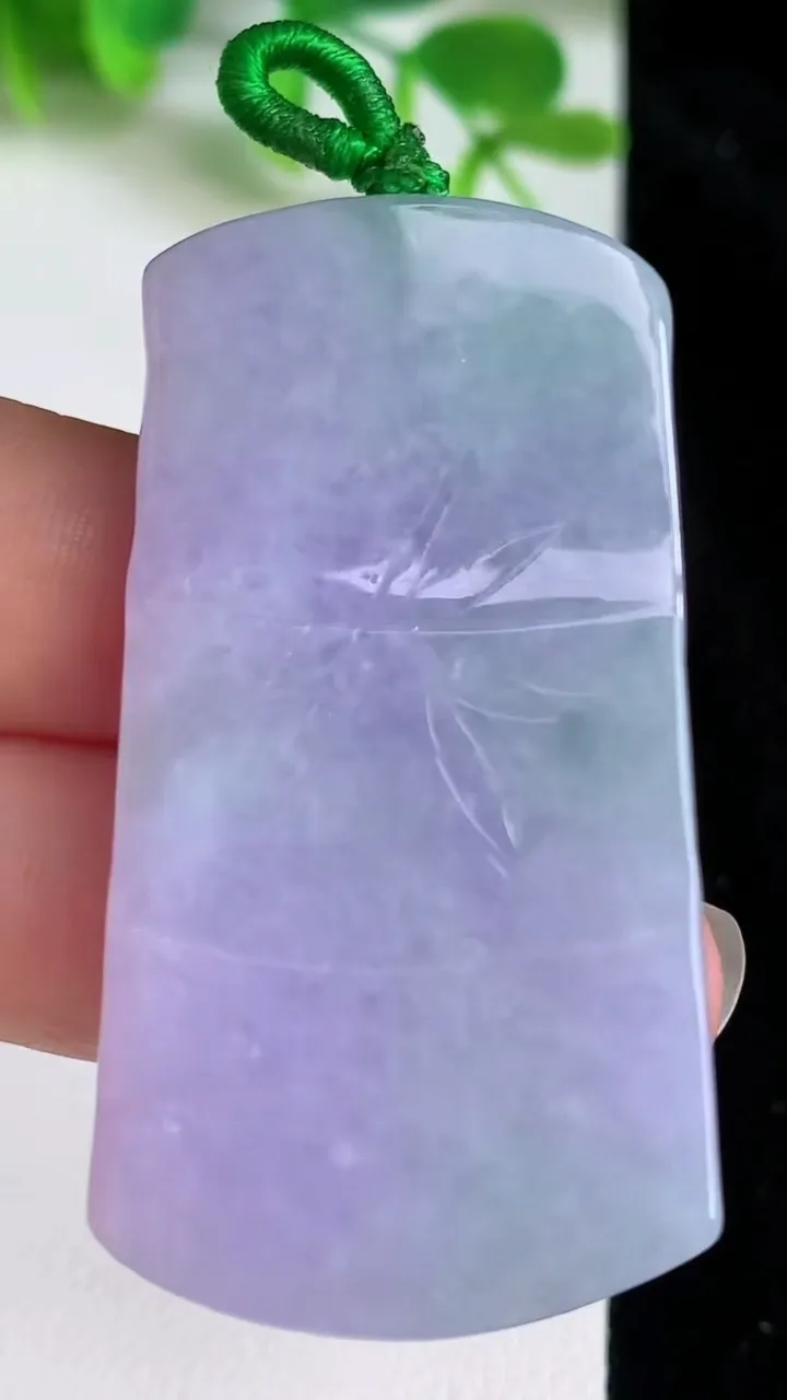 天然A货翡翠春带彩紫罗兰竹节吊坠，尺寸50-27-5.2，重量:19.07g
6月22日