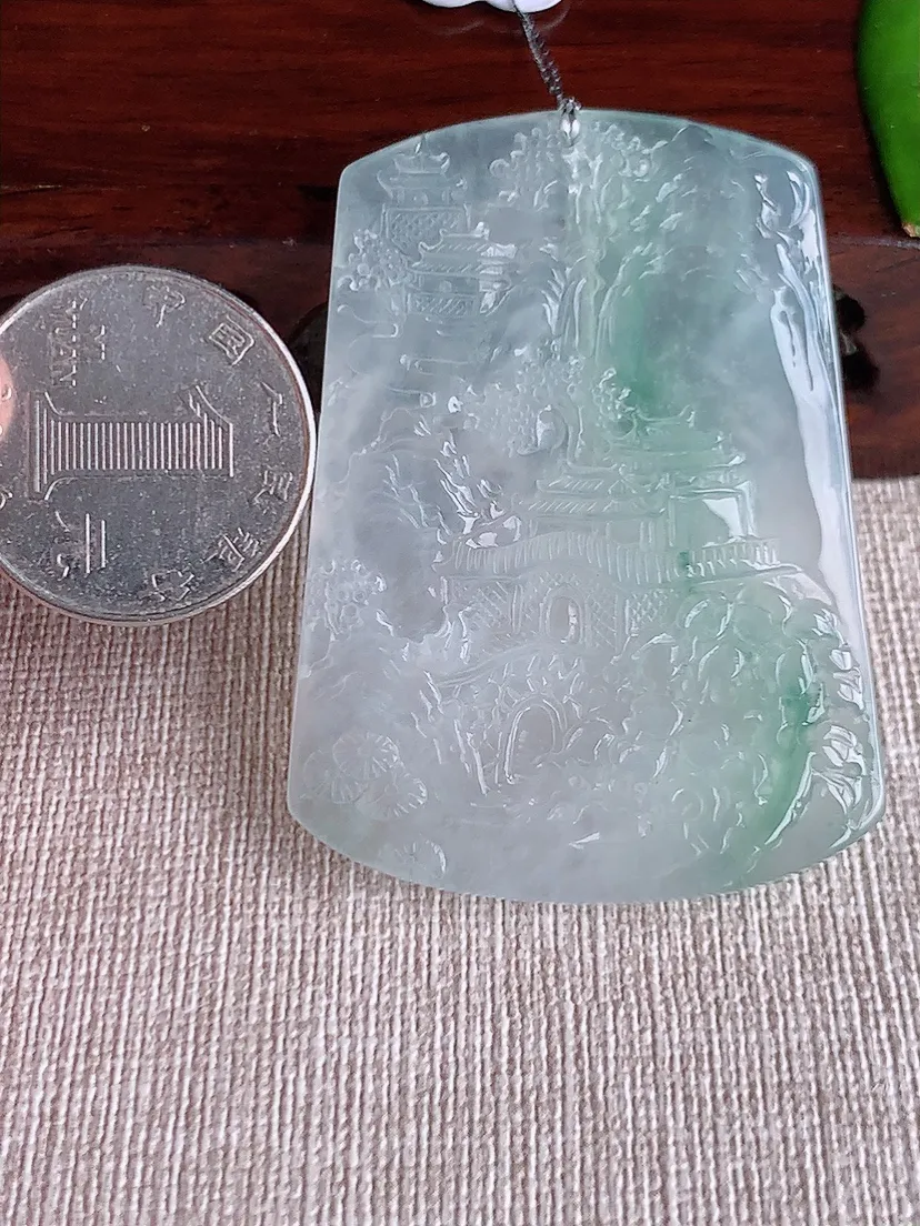 天然A货翡翠飘花意境山水牌吊坠尺寸55×40.2×5.8m量31.08g 0621