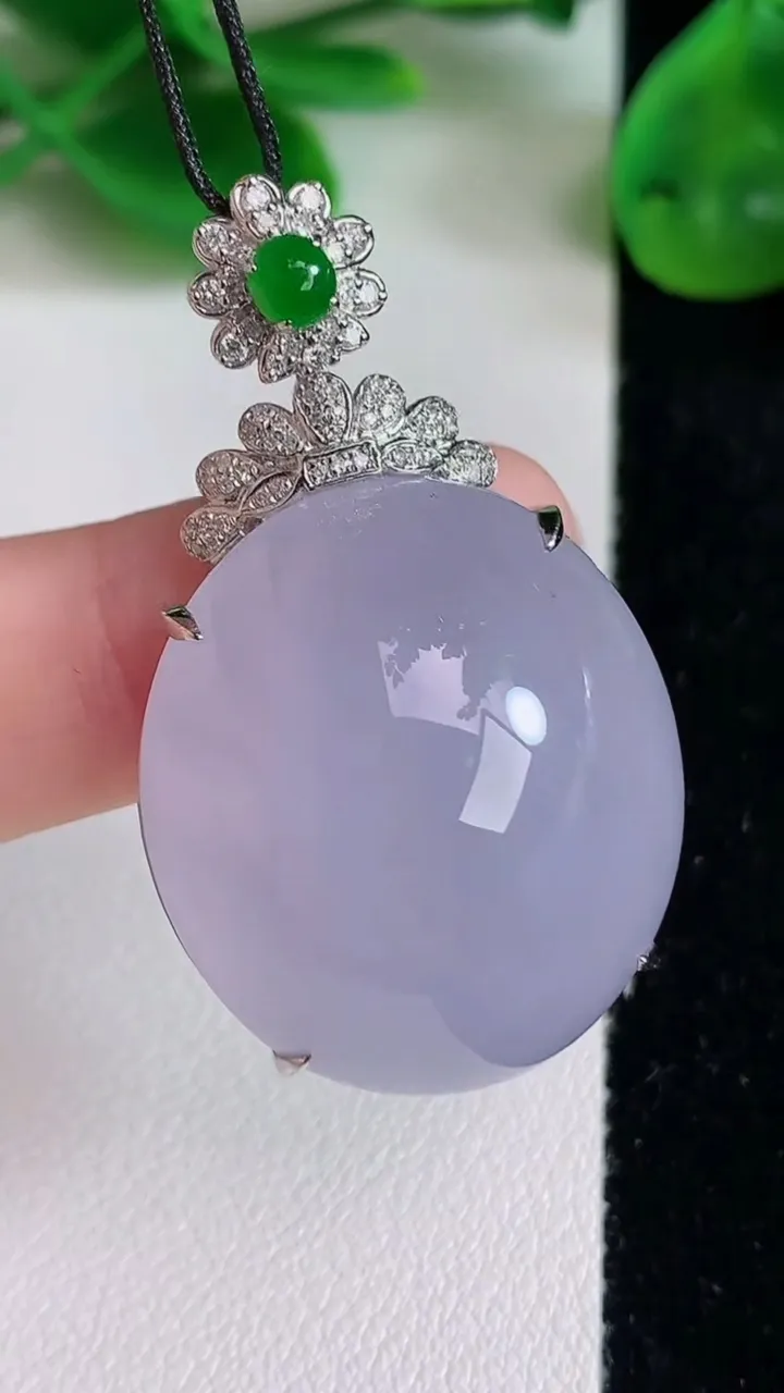 天然A货翡翠18k金紫罗兰蛋面吊坠，尺寸28-24.5-13.2，重量:16.35g
6月22日