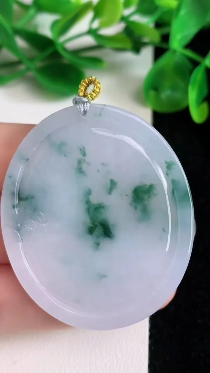 天然A货翡翠飘花生肖猴吊坠，尺寸48-41-5.4，重量:21.39g
6月22日