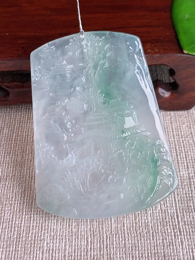 天然A货翡翠飘花意境山水牌吊坠尺寸55×40.2×5.8m量31.08g 0621