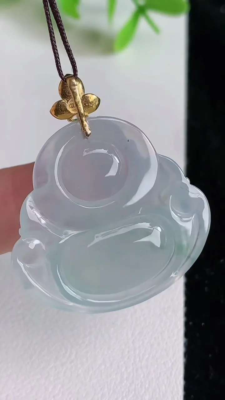 天然A货翡翠种飘花佛公吊坠，尺寸33-31.4-5.8，重量:8.45g
6月23日