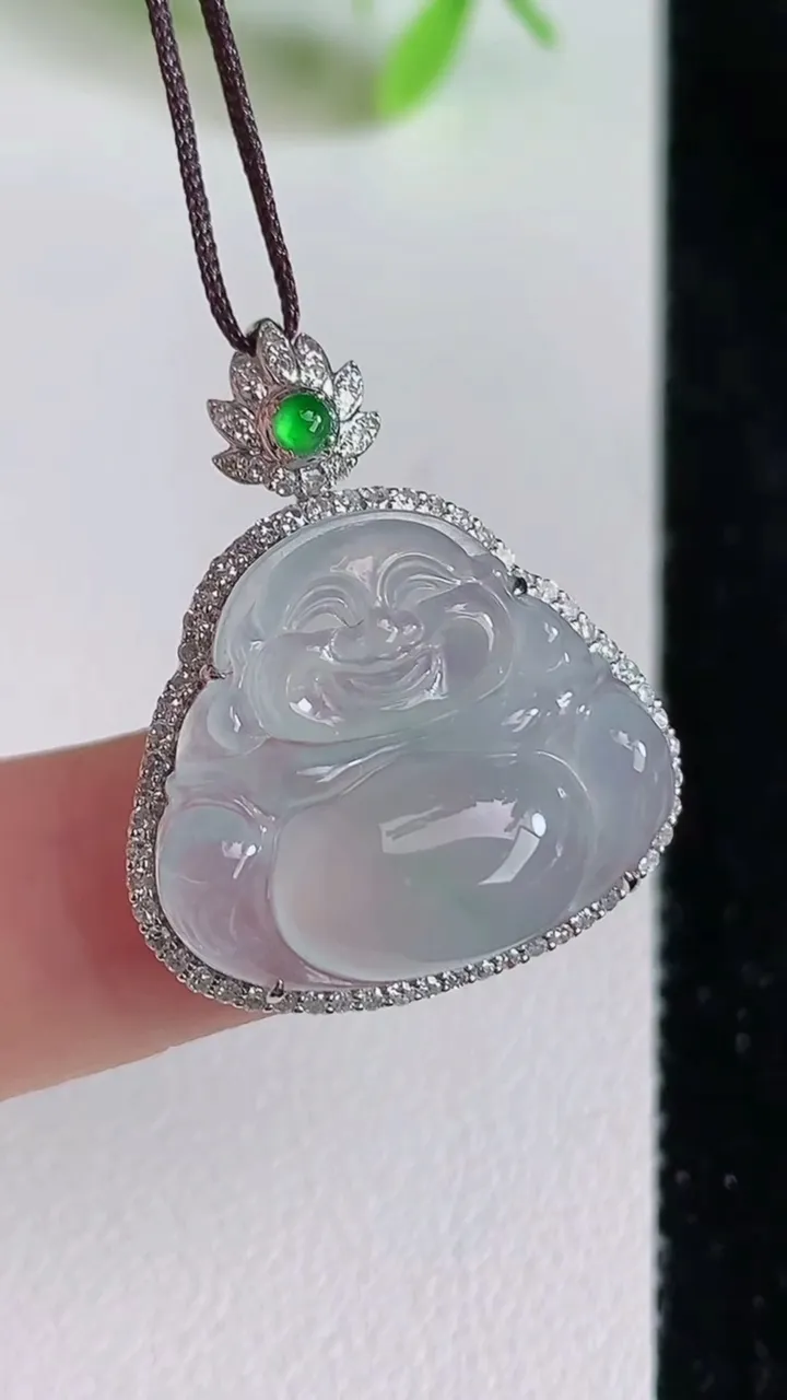 天然A货翡翠佛公吊坠，尺寸26.8-22.3-8.8，裸石17.6-20.2重量:5.00g
6月2