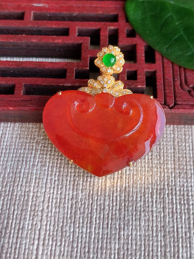 天然A货翡翠18K金伴红翡如意吊坠尺寸28×17.8×26.2×5m量4.38g 0622