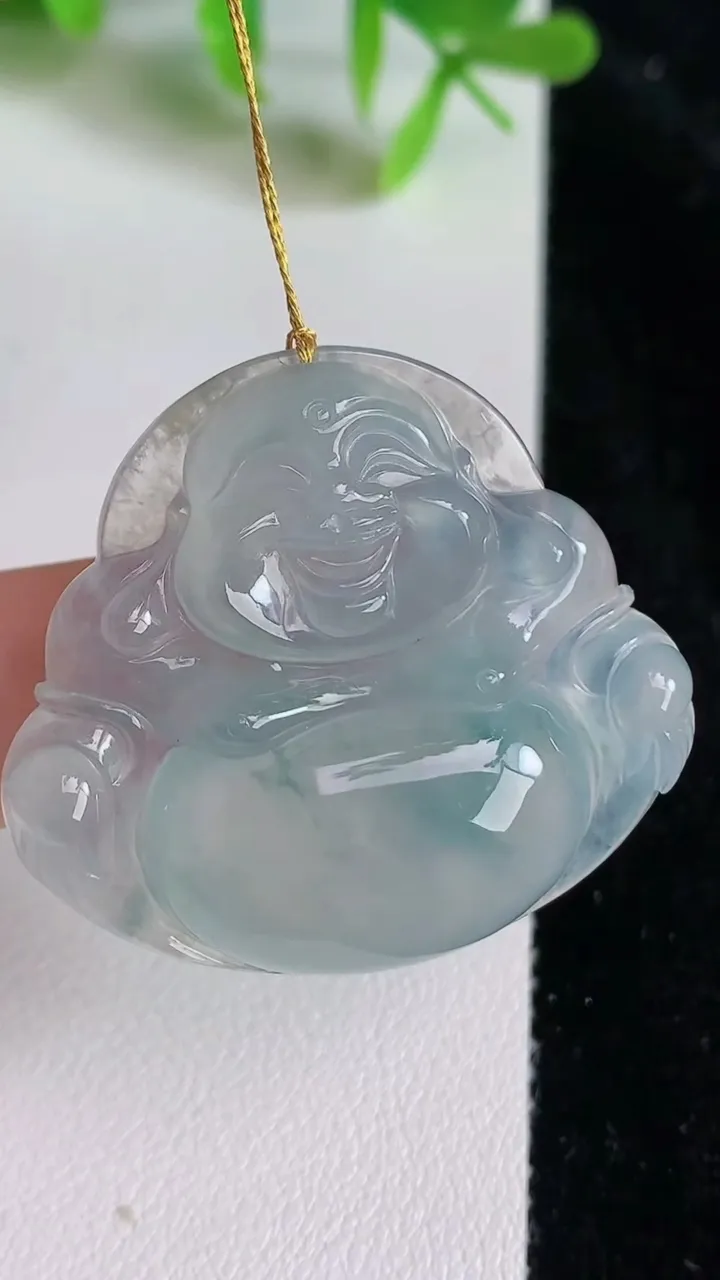 天然A货翡翠种飘花佛公吊坠，尺寸34.8-38.4-8，重量:16.02g
6月23日