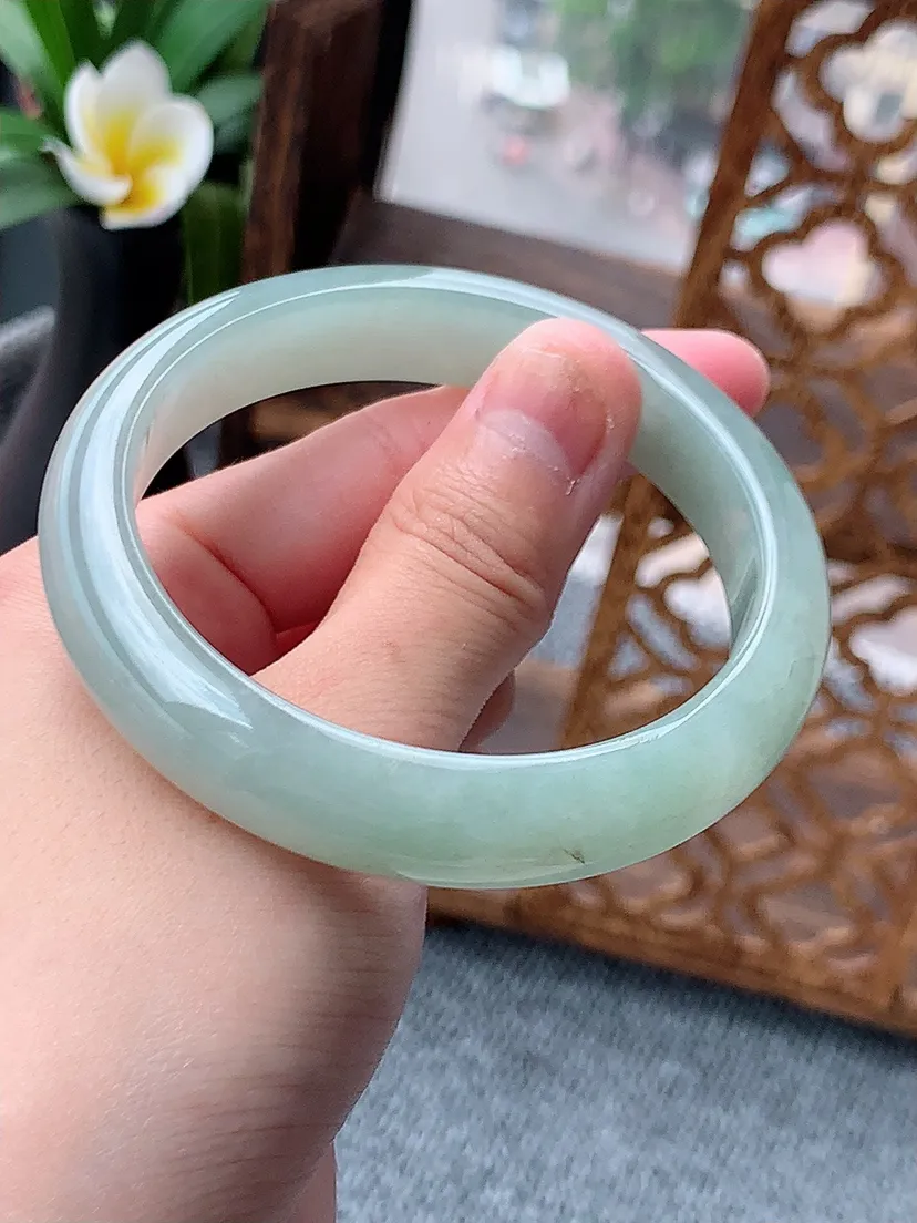 天然A货翡翠晴底正装正圈手镯56-57圈口 尺寸56.8×12×7.6m量54.46g 0622
