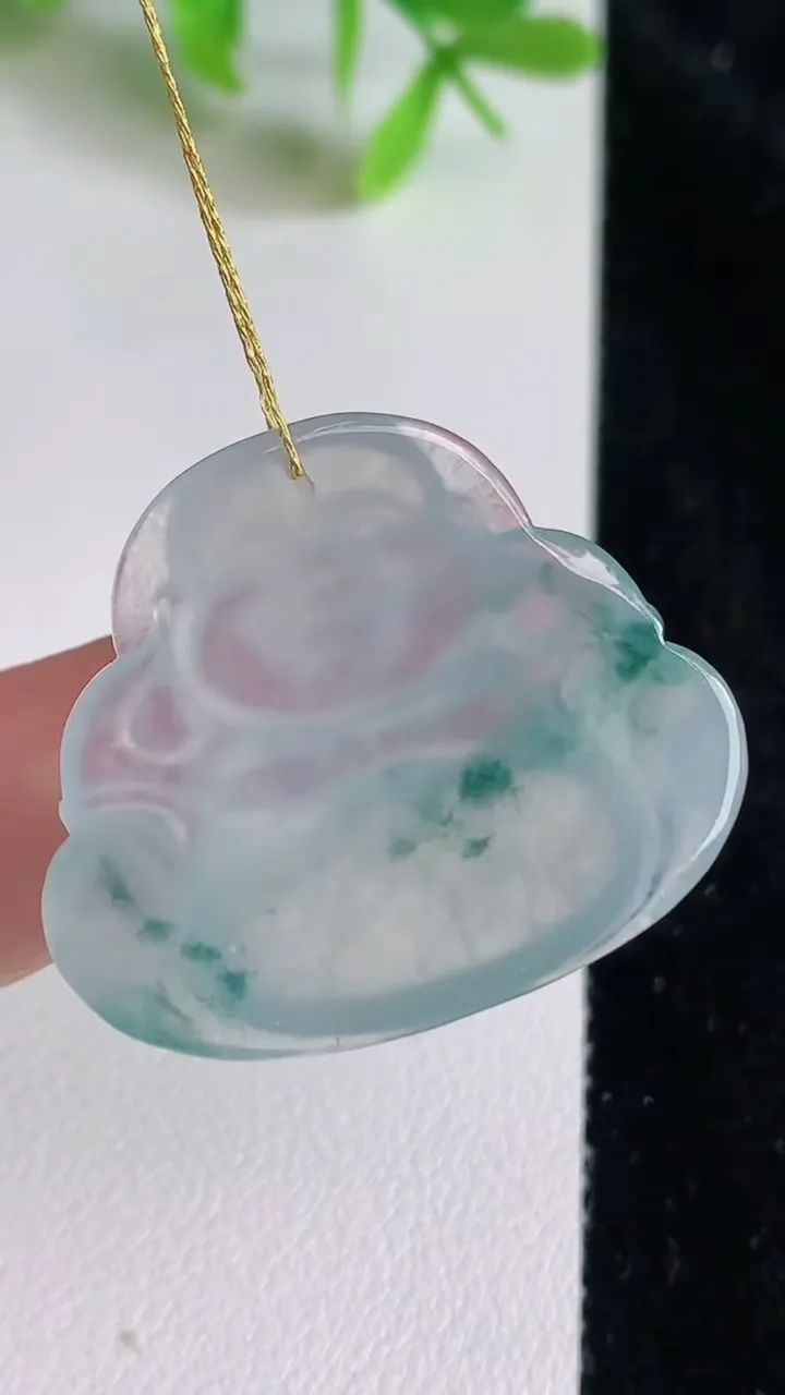 天然A货翡翠种飘花佛公吊坠，尺寸27.6-32.5-6.2，重量:8.91g
6月23日