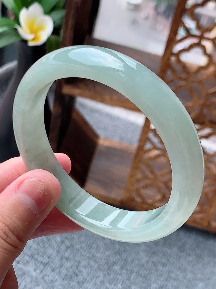 天然A货翡翠晴底正装正圈手镯56-57圈口 尺寸56.8×12×7.6m量54.46g 0622