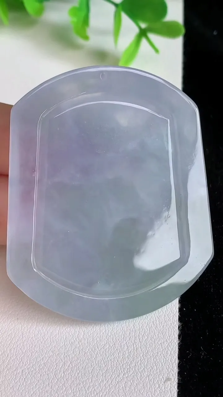 天然A货翡翠紫罗兰生肖虎吊坠，尺寸55.4-46-6.2，重量:32.40g
6月23日