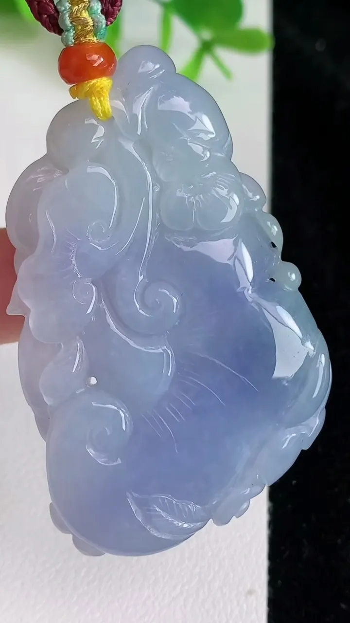 天然A货翡翠紫罗兰如意吊坠，尺寸50.6-34-9，重量:36.30g
6月23日
