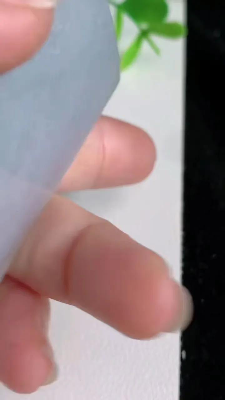 天然A货翡翠虚空藏观音菩萨吊坠，尺寸69.3-44.8-6，重量:45.03g
6月23日
