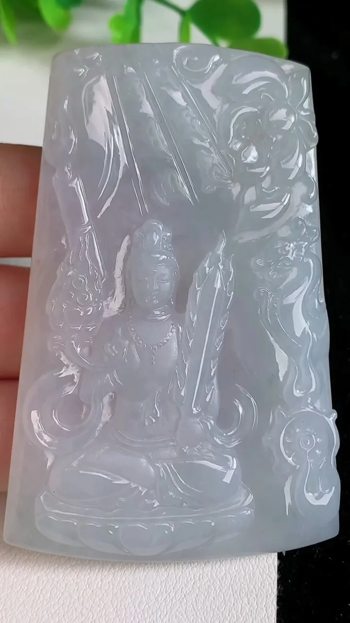 天然A货翡翠虚空藏观音菩萨吊坠，尺寸69.3-44.8-6，重量:45.03g
6月23日